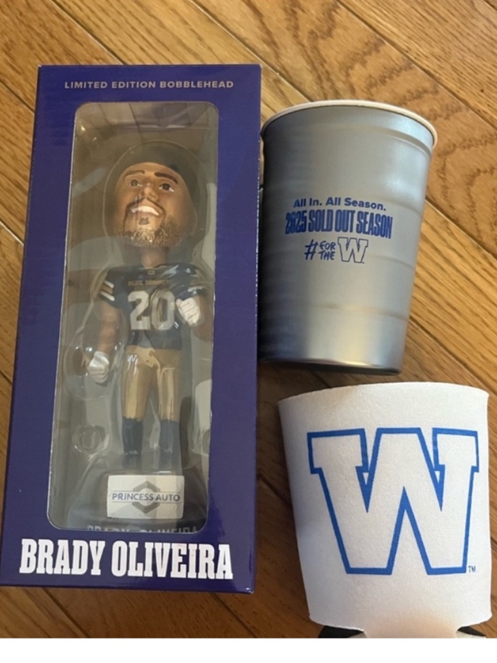 NEW Winnipeg Blue Bomber , Brady Oliveira bobble head , cup and koozie